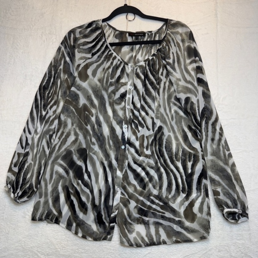 Edit Jeanne Beker Blouse Womens Size 4 Animal Print Sheer Button Down Oversized